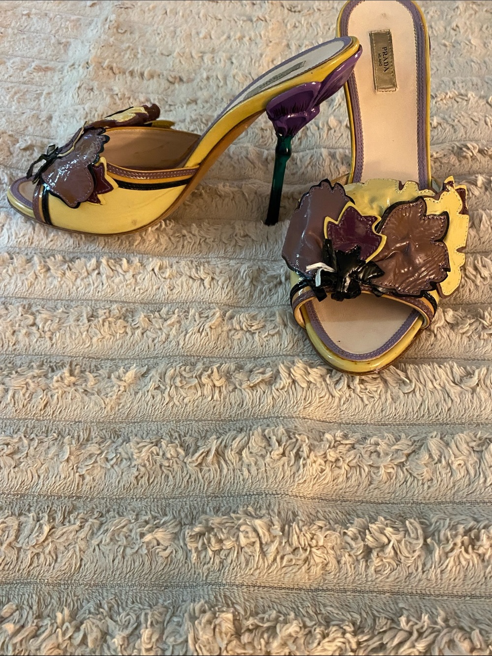 Pre-Loved Exquisite Prada Purple and Green Flower Heels - Make An Best Offer - Picture 3 of 6